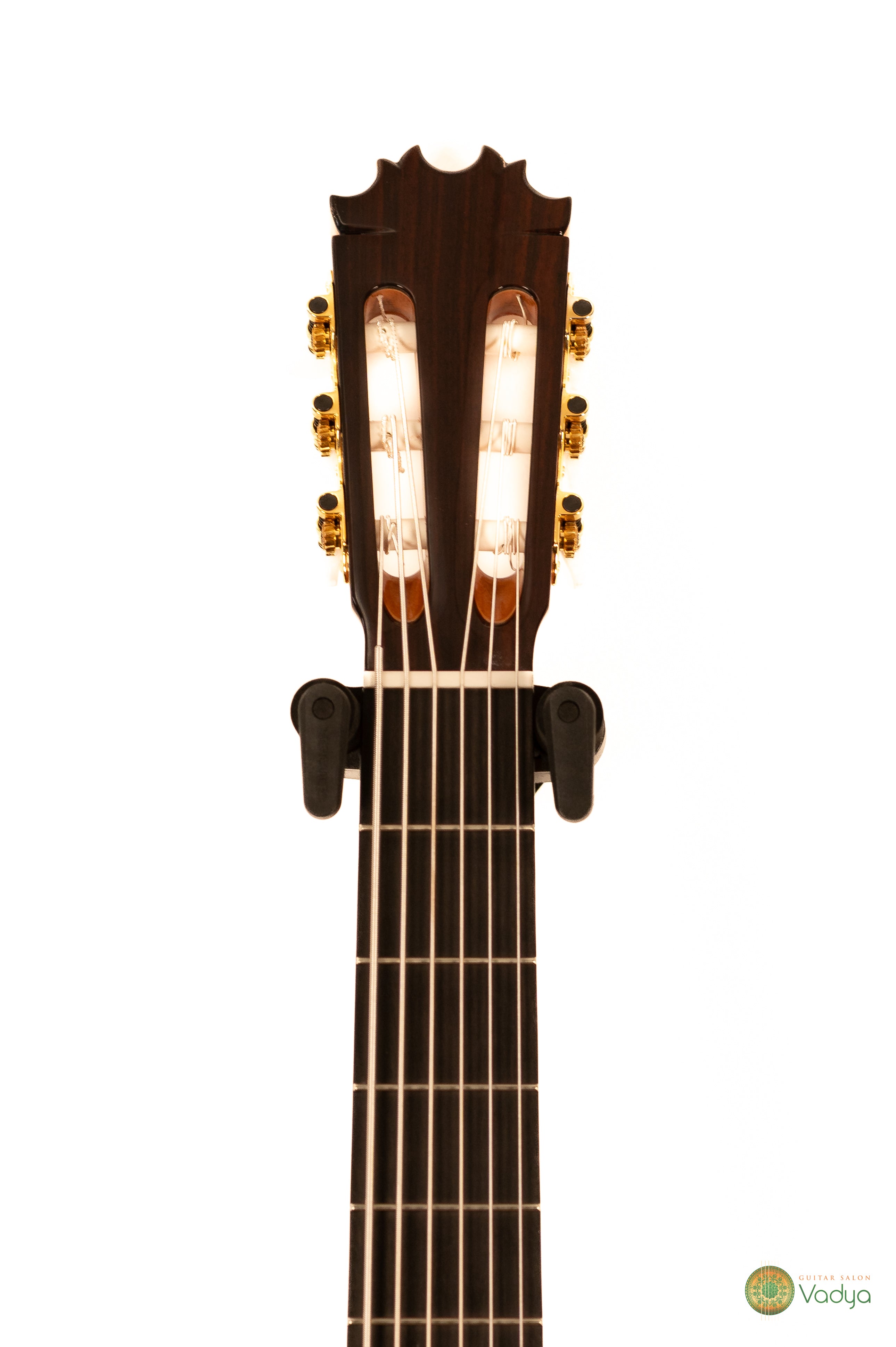 Vadya Bass