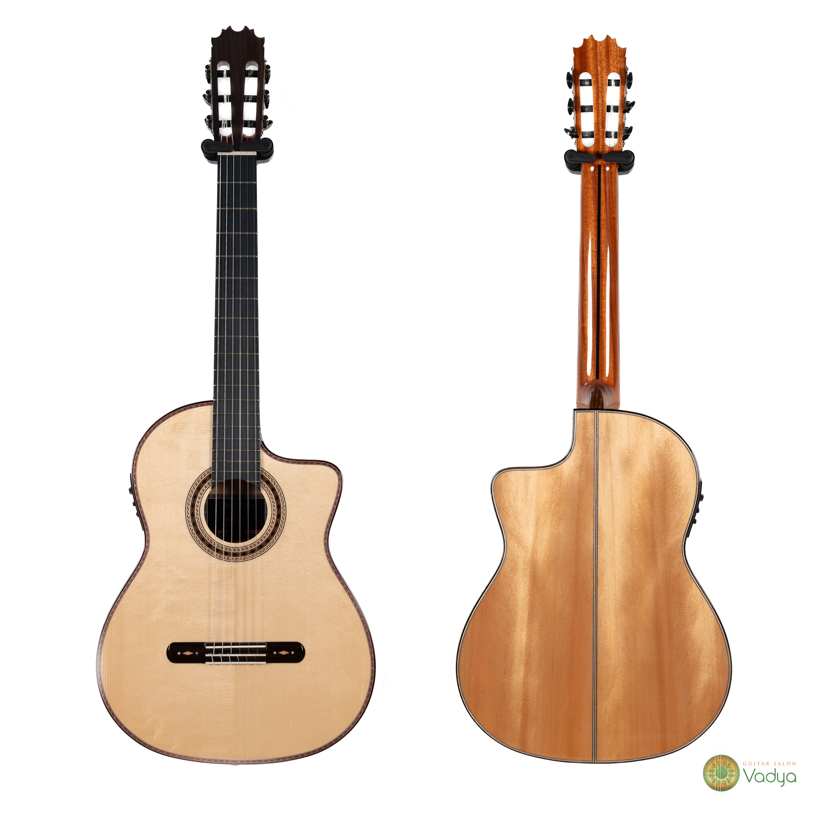 Antonio de Toledo AATF-17BE Cutaway Electro Flamenco Guitar